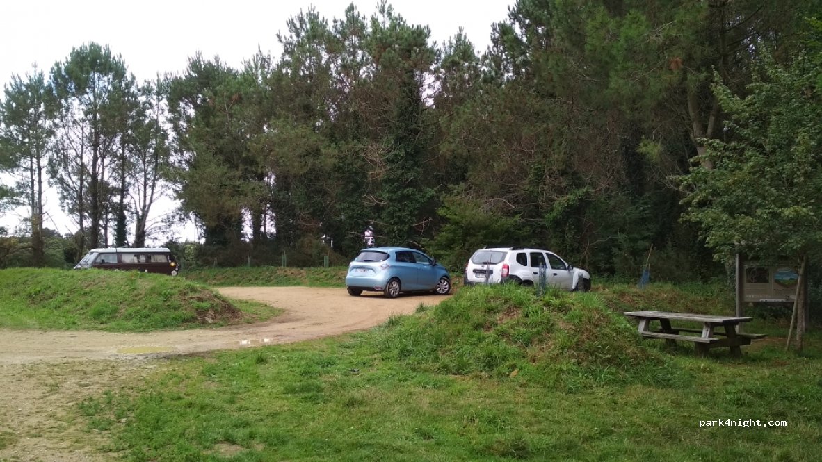 (29710) Plozévet - 568 Mespirit — foto