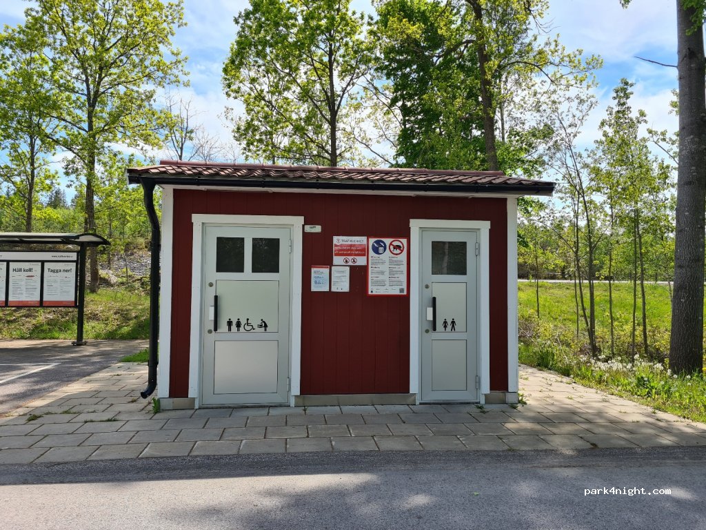 (579 90) Berga - Unnamed Road — foto