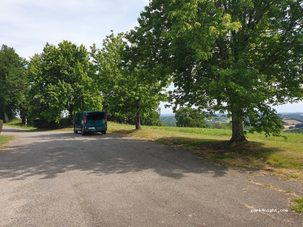 (32230) Courties - D946 — foto