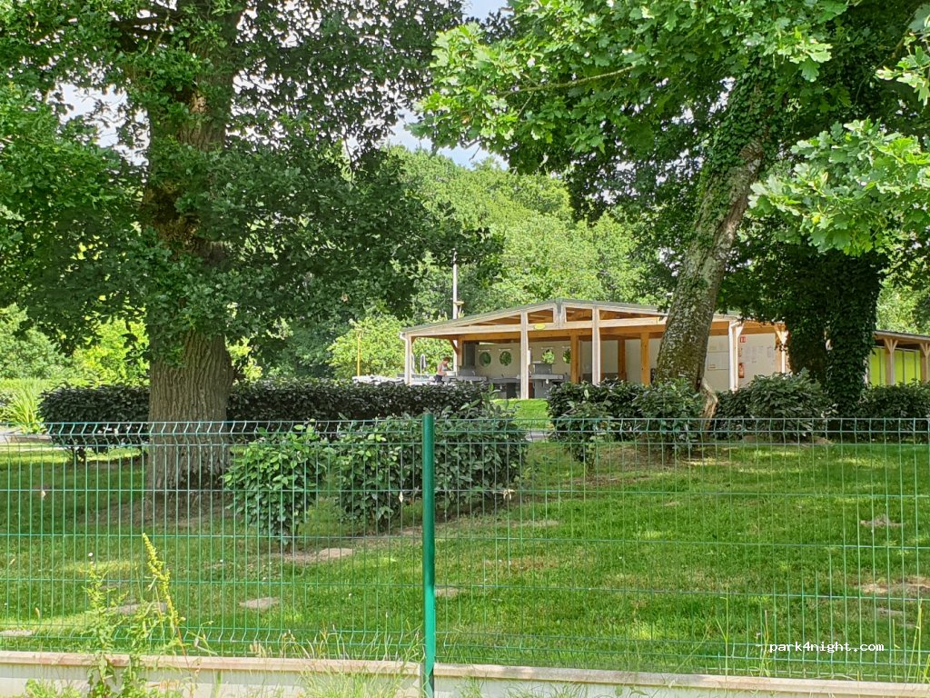 Camping L'Île aux Pies — foto 2