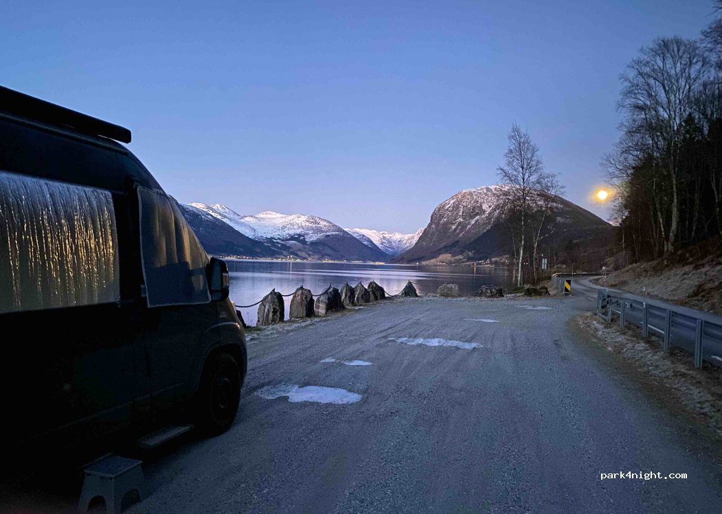 (6847) Vassenden - 44 Sekundær Fylkesveg 451 — foto 3
