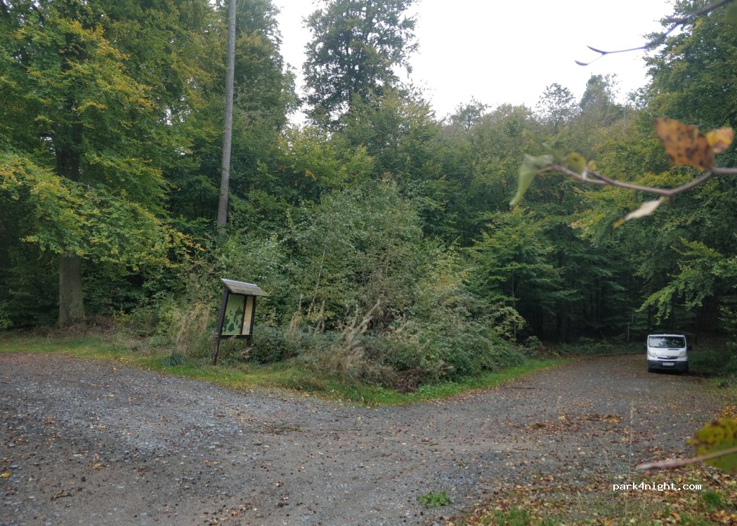 () Seeheim-Jugenheim - Hutzelstraße — foto 4