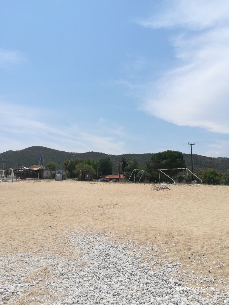 (630 78) Pirgadikia - Unnamed Road — foto 2