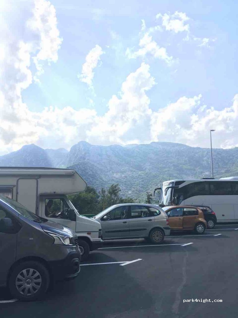 () Risan - E80 — foto