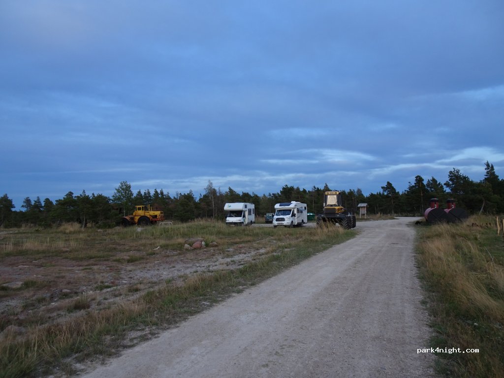 (93342) Saare maakond - Unnamed road — foto 2