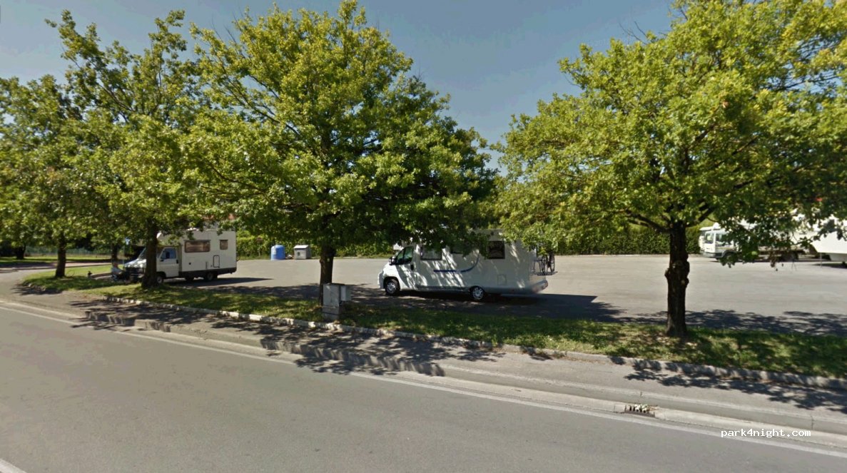 (51100) Pistoia - 28 Via delle Olimpiadi — foto