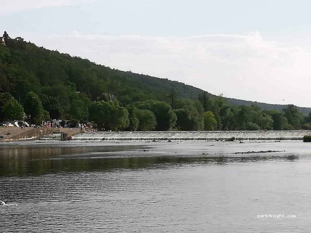 (252 29) Dobřichovice - Pod Nádražím — foto 2