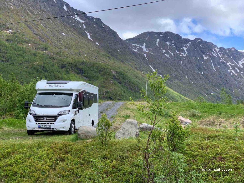 (9582) Nuvsvåg - Sekundær Fylkesveg 77 — foto 2