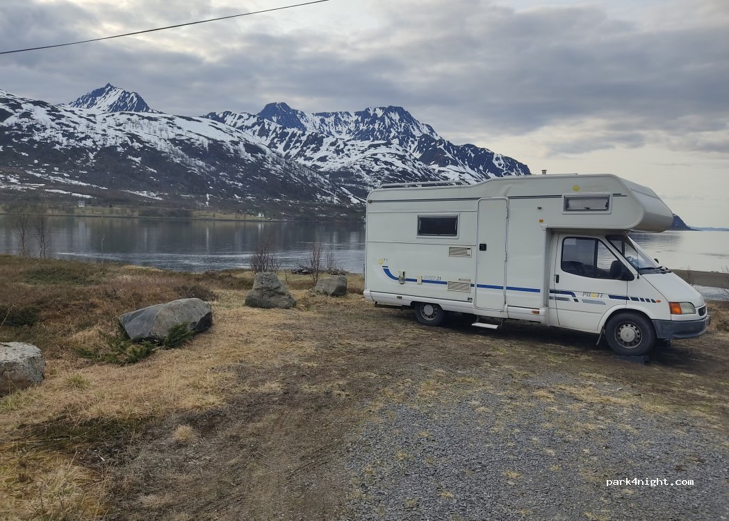 (9582) Nuvsvåg - Sekundær Fylkesveg 77 — foto 3