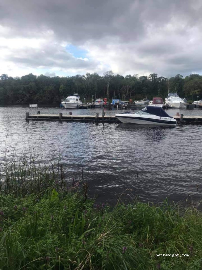 Castle Archdale Caravan Park — foto