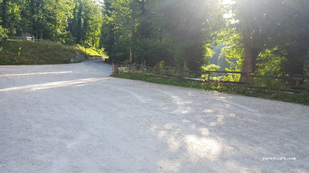 (21310) Bèze - Chemin des Grottes — foto
