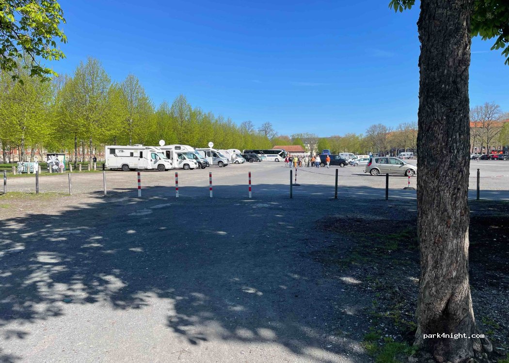 (48143) Münster - 5-6 Schlossplatz — foto 3