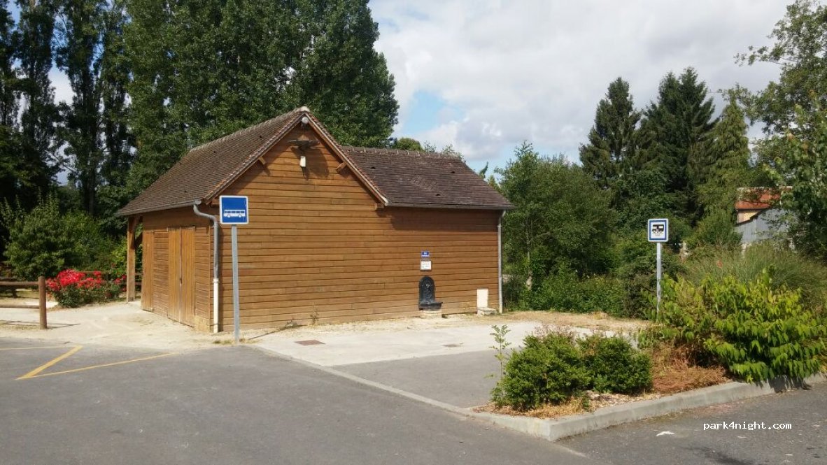 (61270) Les Aspres - 13 Le Bourg — foto
