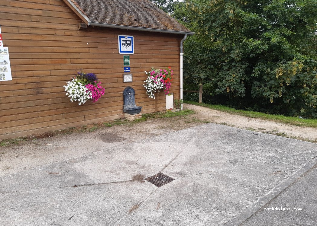 (61270) Les Aspres - 13 Le Bourg — foto 5