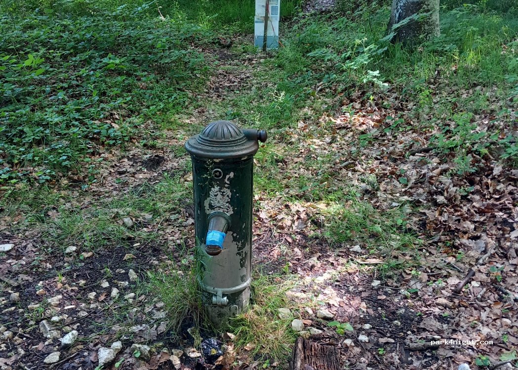 (77300) Fontainebleau - Route Jaillot — foto