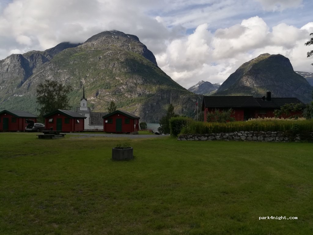 Campingplatz Oppstryn — foto