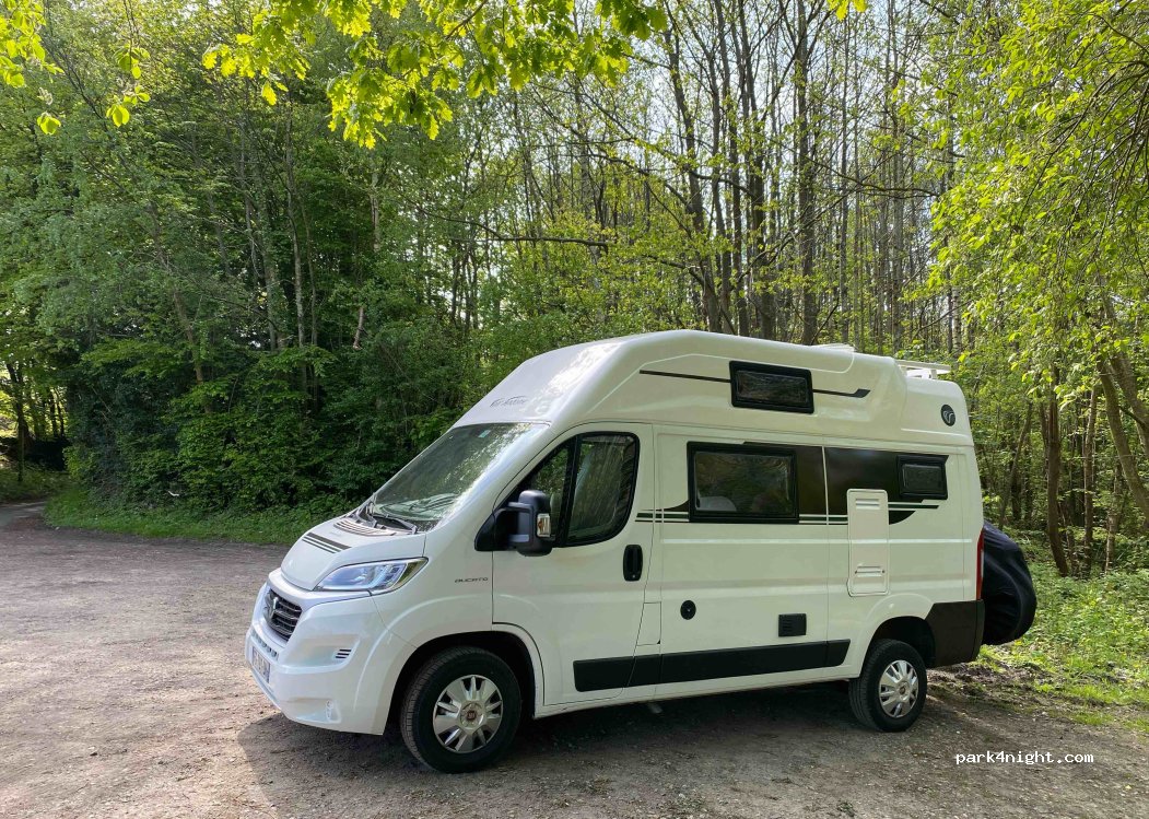 (TN32) Robertsbridge - Poppinghole Lane — foto