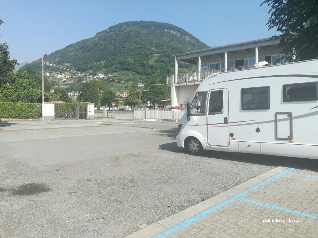 (22013) Domaso - 4 Via Case Sparse — foto