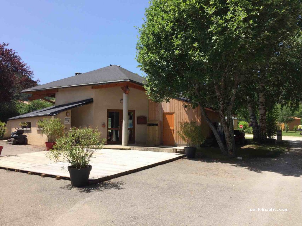 Les Chalets Du Lac Belcaire — foto