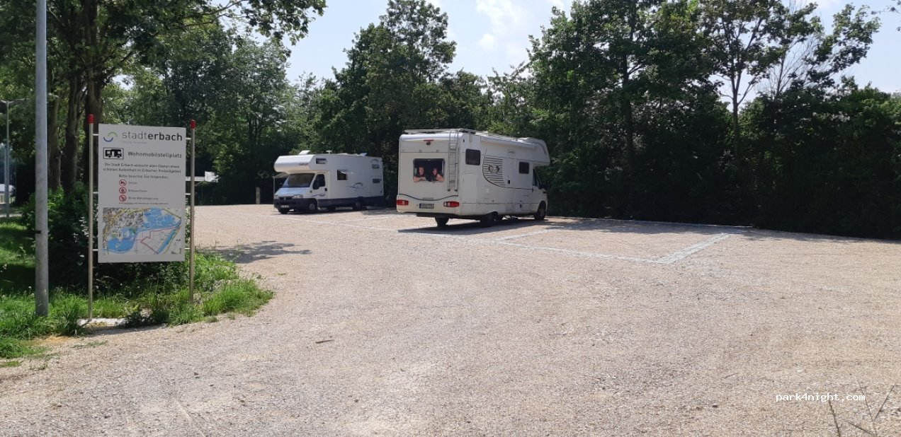 Wohnmobilstellplatz Erbach — foto