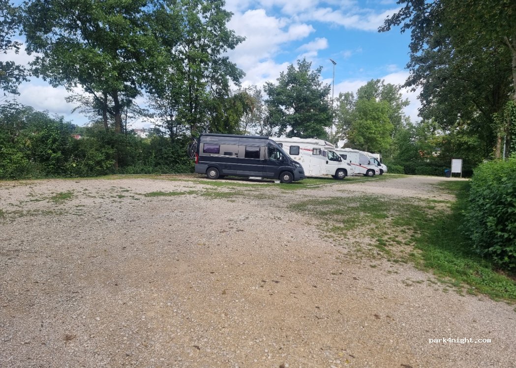 Wohnmobilstellplatz Erbach — foto 3