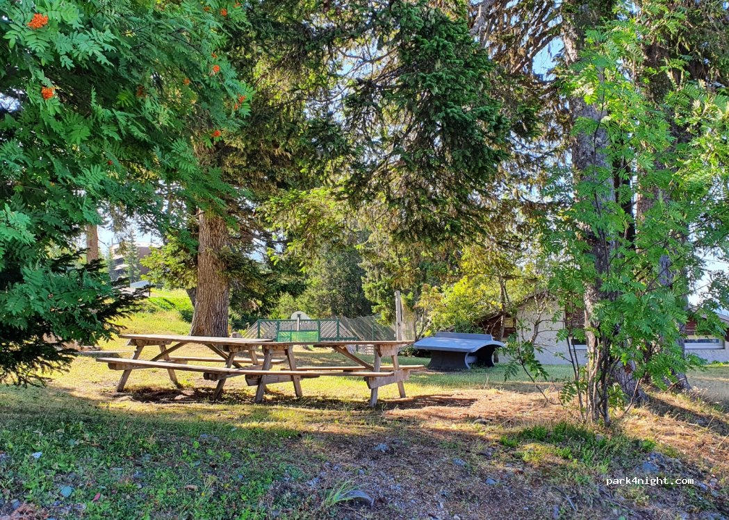 Aire de camping-cars caravaneige à Chamrousse — foto 3