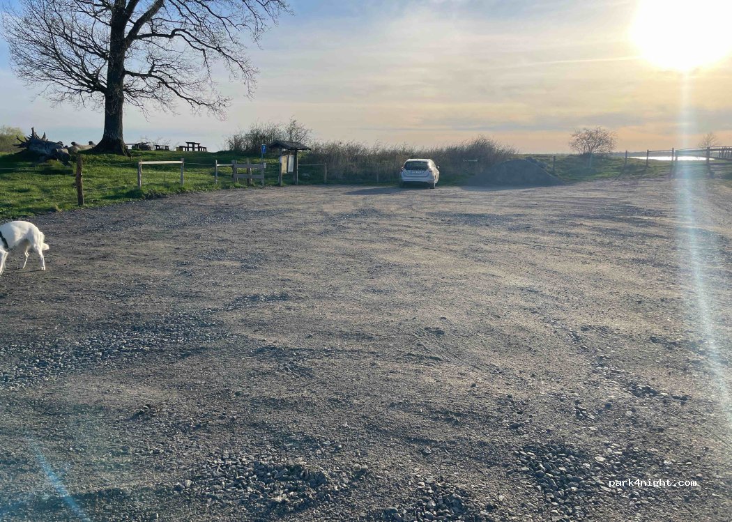 (532 93) Broddetorp - Unnamed Road — foto 2