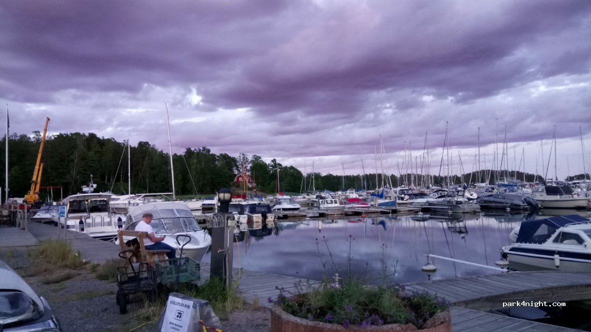 (590 95) Loftahammar - 12 Varvsvägen — foto