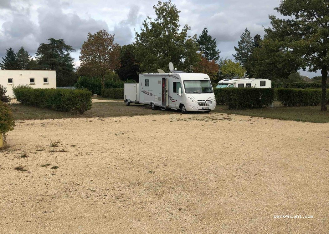 (86700) Saint-Sauvant - 19 D29 — foto 2