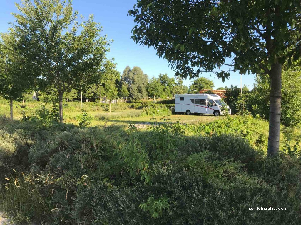 (82275) Emmering - 5 Lauscherwörth — foto