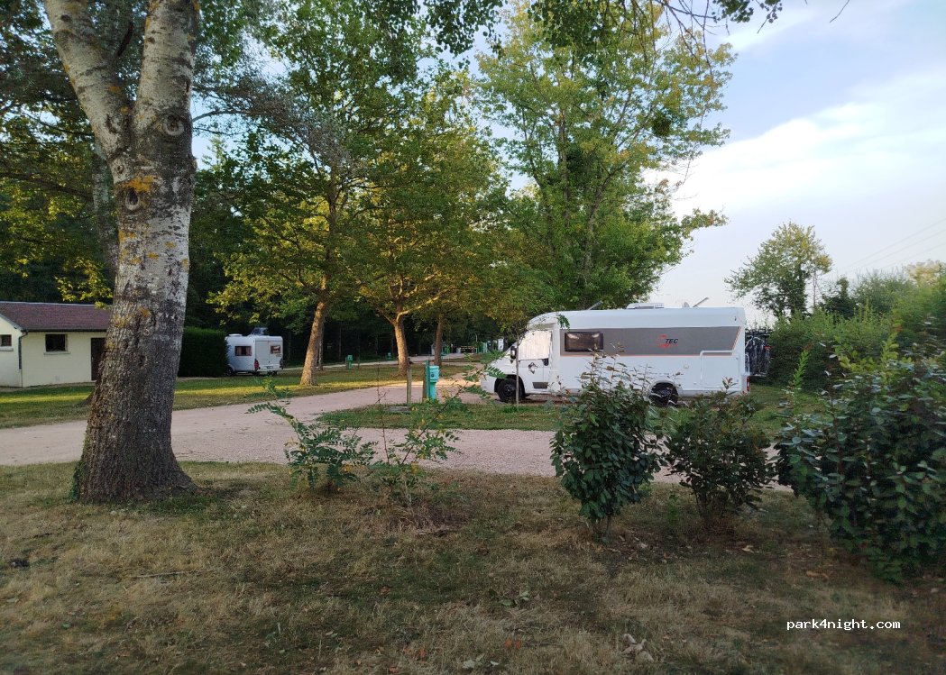 Camping de mon Village Louroux-de-Bouble — foto 3