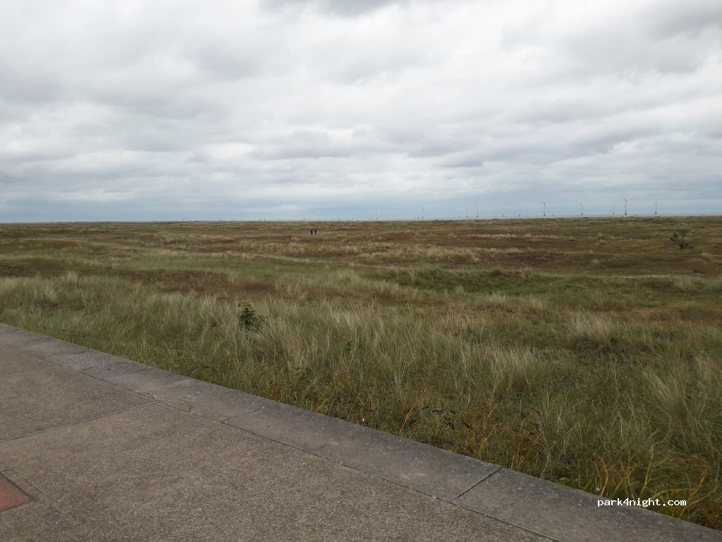 (NR30 4EX) Great Yarmouth - 58 North Drive — foto