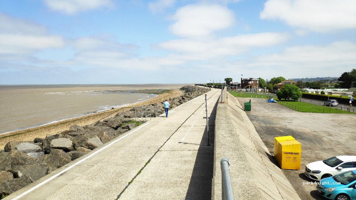 (ME12 2BX) Sheerness - 155 Marine Parade — foto 2