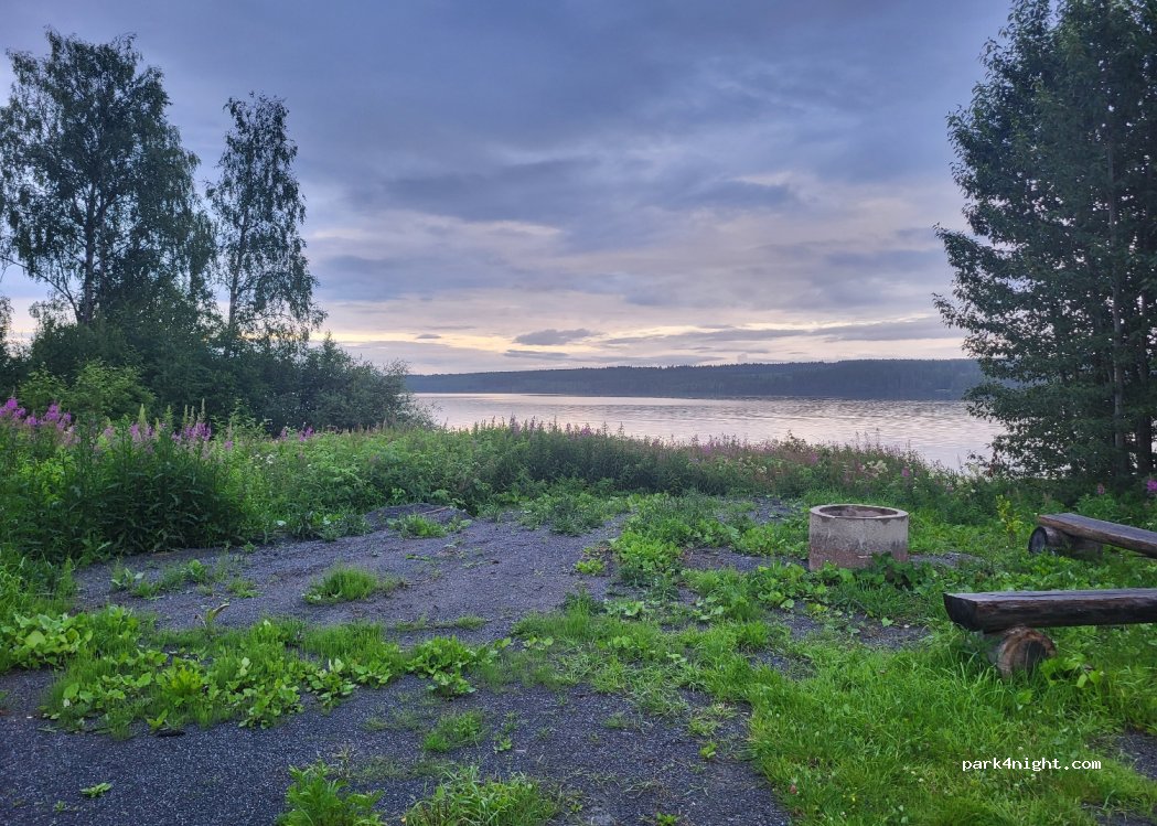 (835 96) Trångsviken - 9 Strandvägen — foto 3