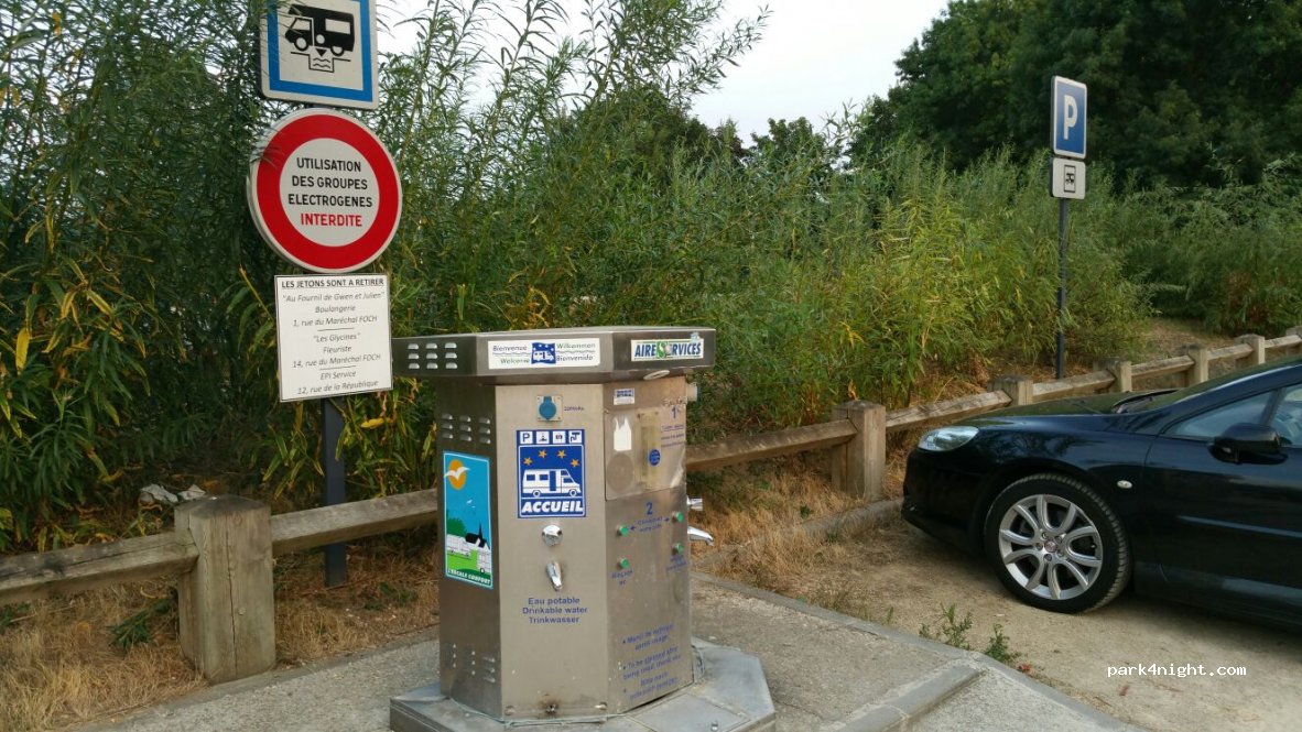 (76350) Oissel - 1-9 Île du Bras Saint-Martin — foto