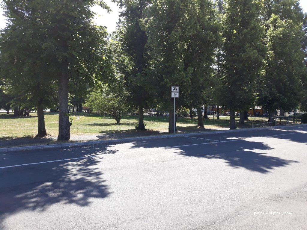(09232) Hartmannsdorf - 26 Geschwister-Scholl-Straße — foto