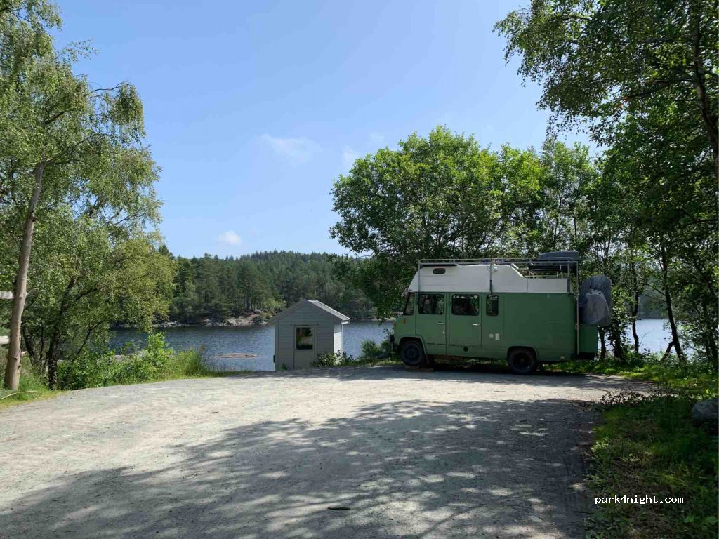 (4120) Tau - Fiskåvegen — foto