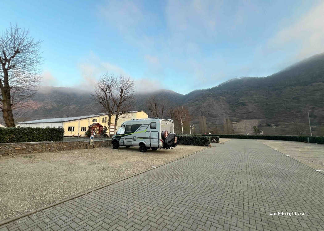 Wohnmobilstellplatz im Weinberg in Ernst — foto 4