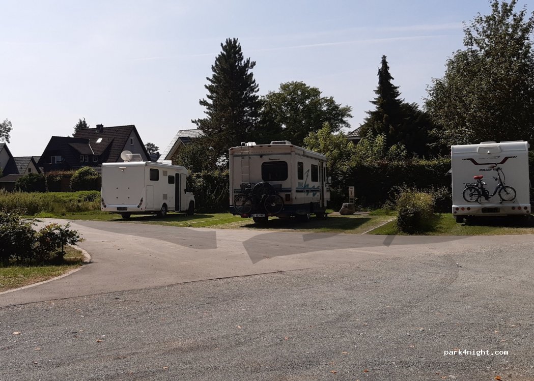 (33415) Verl - 18 Alter Postweg — foto 2