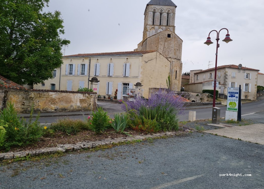 Aire de camping-car Vandré | La Dévise — foto 3