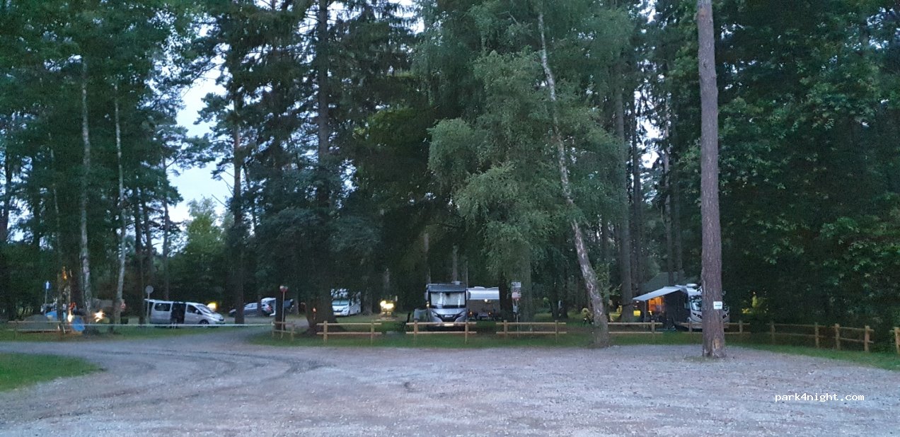 (84-113) Białogóra - 11 Harcerska — foto 2
