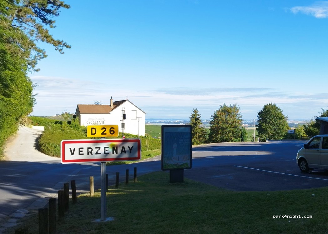 (51360) Verzenay - Rue du Phare — foto 3