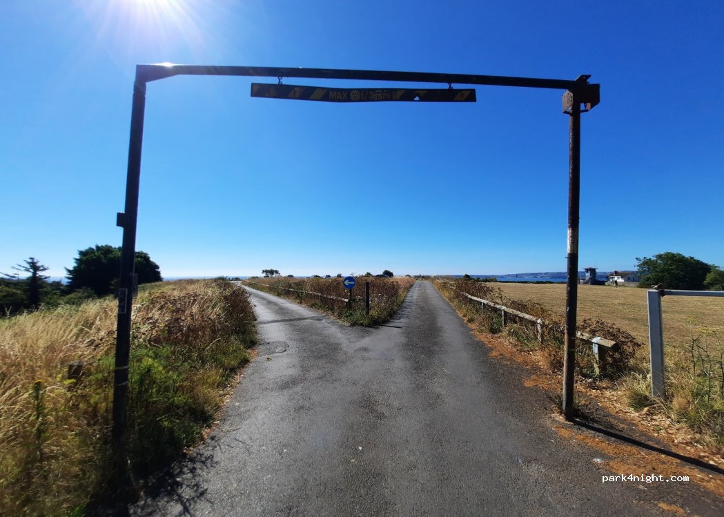 (TQ1 2EF) Torquay - 5 Daddyhole Road — foto 4