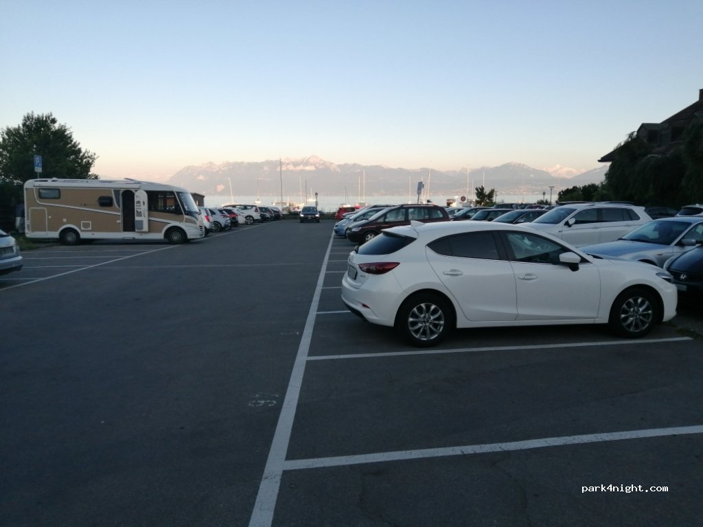 (1110) Morges - Rue de Lausanne — foto