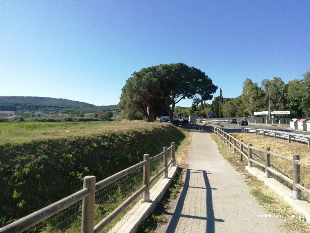 (58020) Scarlino - Strada Provinciale delle Collacchie — foto 3