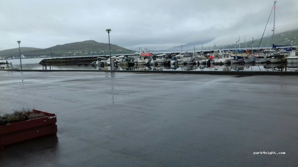 (625) Glyvrar - 2 Bakkavegur — foto 2