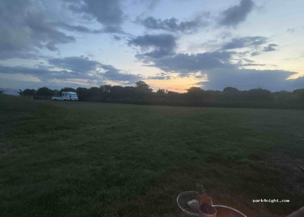 Hawk Place Campsite — foto 4