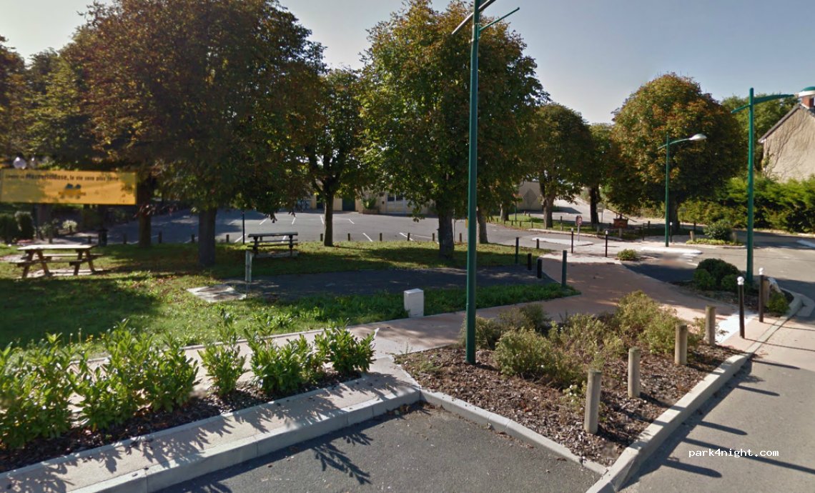 (51160) Champillon - Rue Jean Jaurès — foto