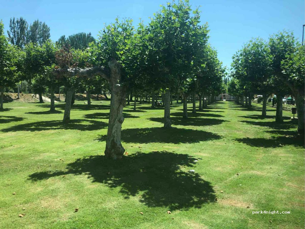 (49620) Santa Cristina de la Polvorosa - 7 Avenida Constitución — foto