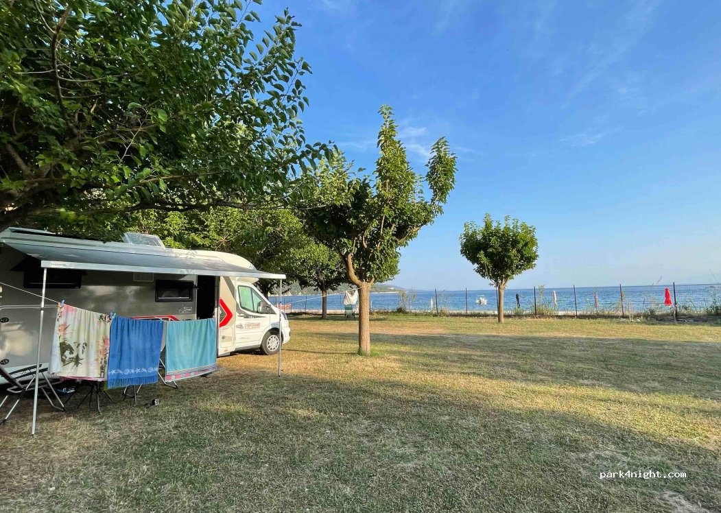 (300 19) Alizia - Unnamed Road — foto 2